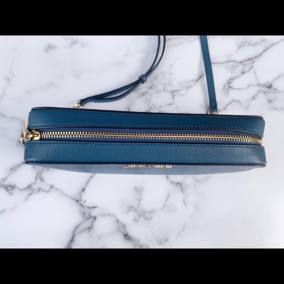 Bundle👜💕Michael Kors Large Crossbody Blue wallet - Picture 7 of 8